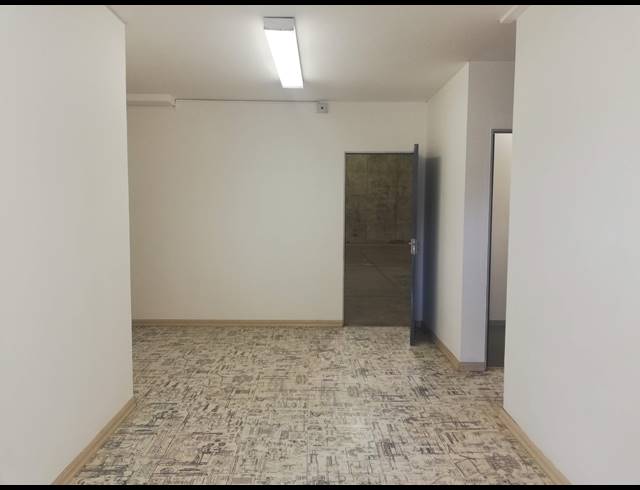 759M² WAREHOUSE TO LET IN LINBRO PARK